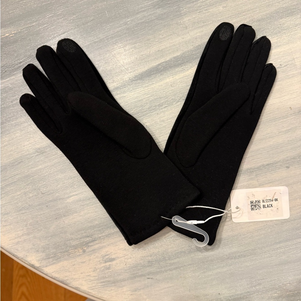 Women’s Gloves Black Faux Fur - Picture 2 of 3